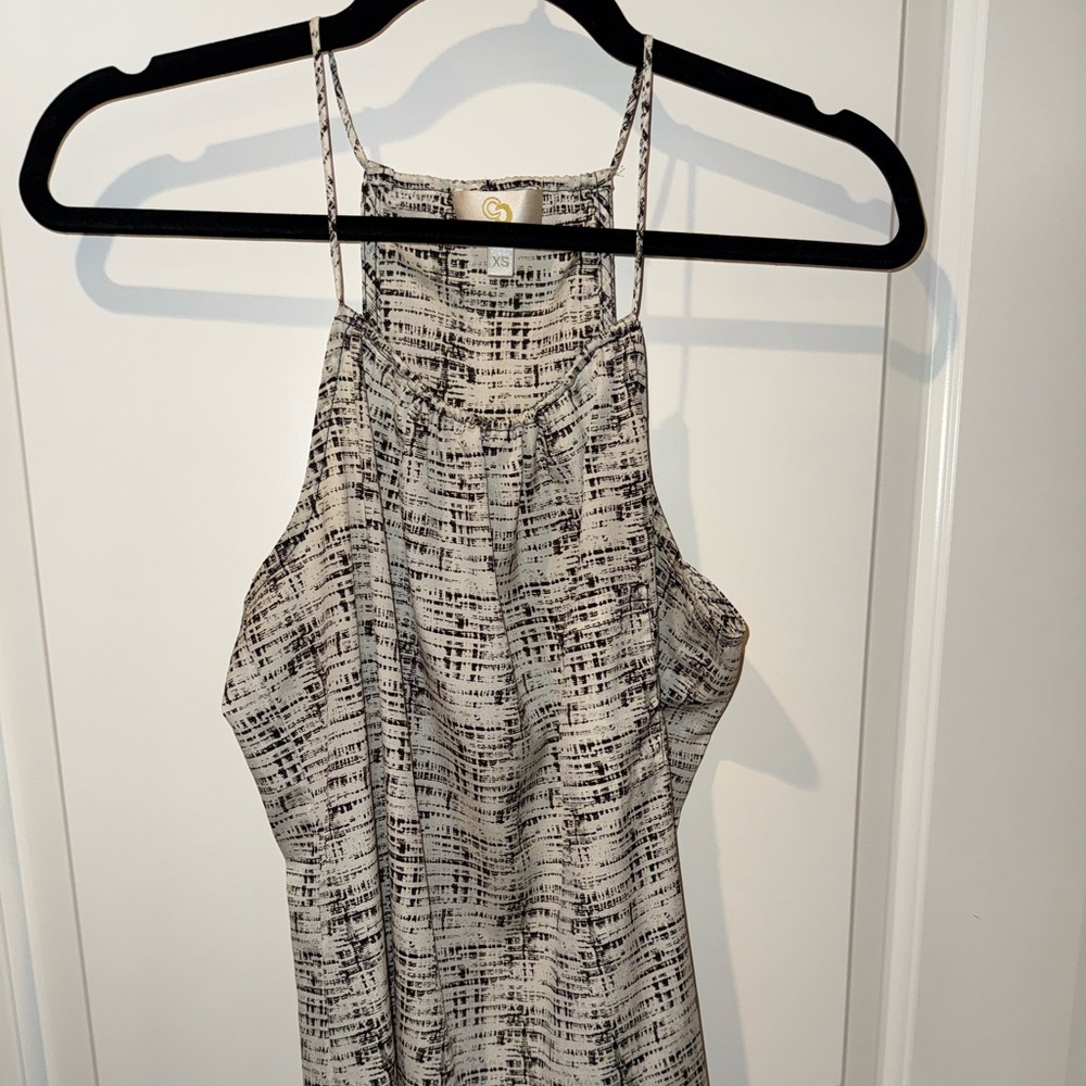 Collective Concepts Black and White Patterned Blouse